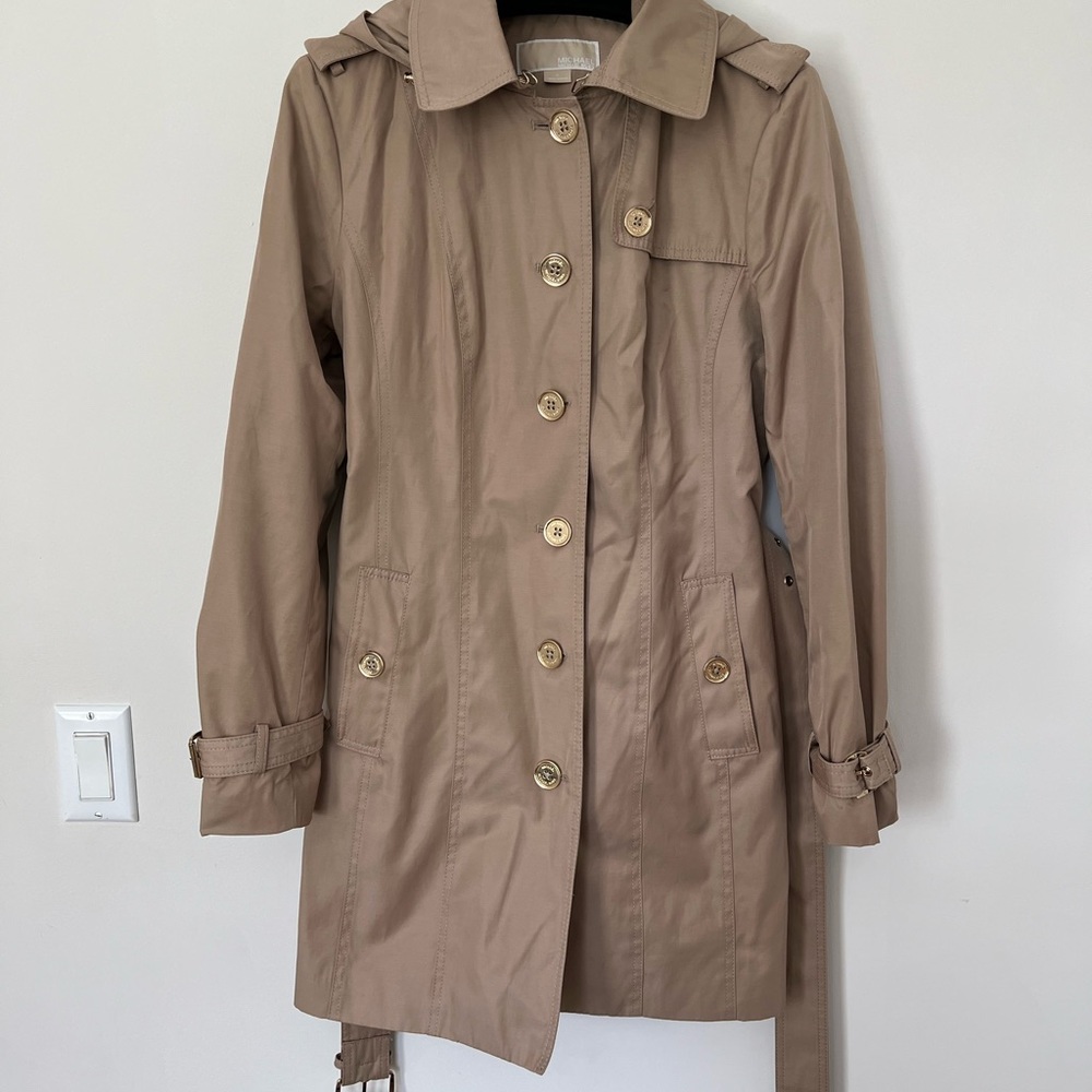 Like new Michael Michael Kors Trench Coat